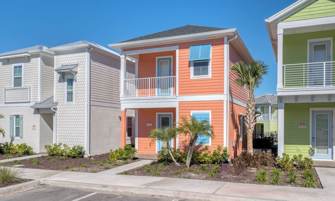 West Kissimmee Cottage | Brilliant Cottage with Private Pool near Disney with Margaritaville Island H2O.