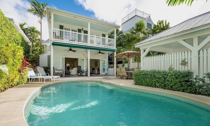 Truman Annex House | *BRISA FRESCA @ THE ANNEX* Airy Home by Duval & Beach + LAST KEY SERVICES.