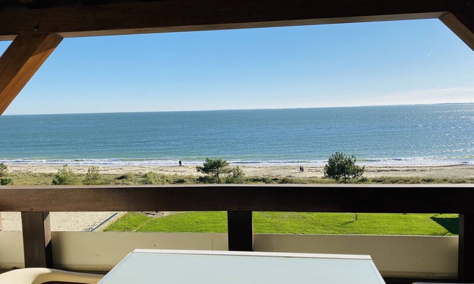 Carnac Apartment | BRITANNIA - Studio sea view, holiday rental in Carnac - U95