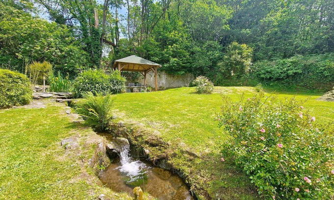 Morlaix Apartment | BRITTANY Duplex in wind-sheltered valley near the sea pets welcome