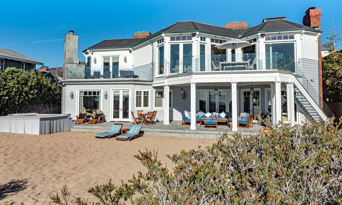Western Malibu Bed & Breakfast | Broad Beach Cape Cod on the Sand