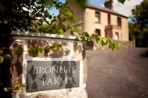 Llanelli House | Bronllys Farm Coastal Self-Catering