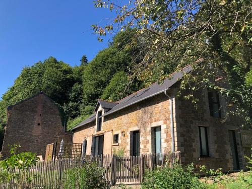 Les Iffs House | Bruisse