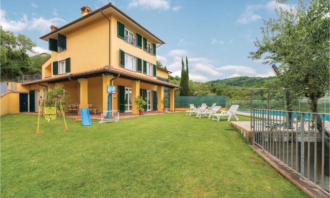 Massa e Cozzile House | Brunese