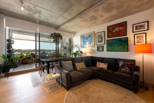 Brunswick Apartment | Brunswick Retreat! 5th floor 1-bed Unit w Parking