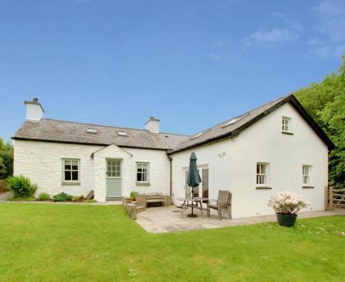 Llangranog House | Brynllin Llangrannog