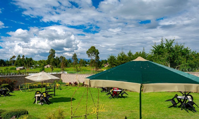Nyandarua Hotel | BUBBLES LODGE KINANGOP