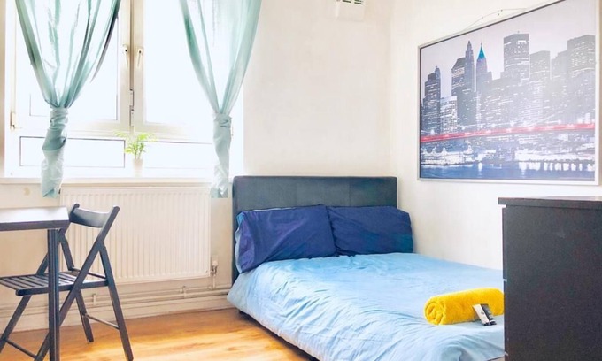 Bethnal Green House | Budget & Central 4 bed apartment in the heart of East London