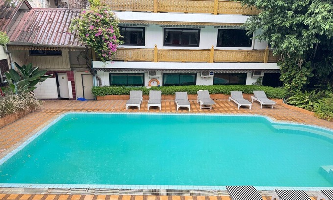 Su Thep House | Budget Double Room | Simple & Comfy