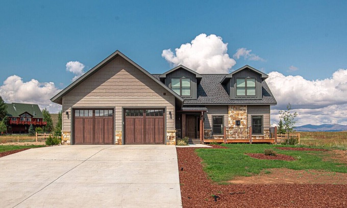 Grand Elk Ranch House | Buffalo Run- Luxury home, dog OK, HOT TUB, near WP