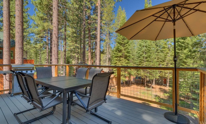 Pioneer Trail House | Built in 2021, Chef's Kitchen, Classic Arcade, 200mbps Wifi, Grill, Close to Heavenly: North Woods