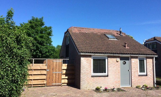Egmond aan den Hoef House | Buitenhuis Egmond, vacation home on the edge of the dune area, near the beach.