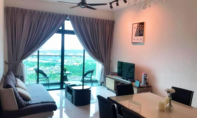 Bukit Indah Apartment | Bukit Indah City View by WP Homestay