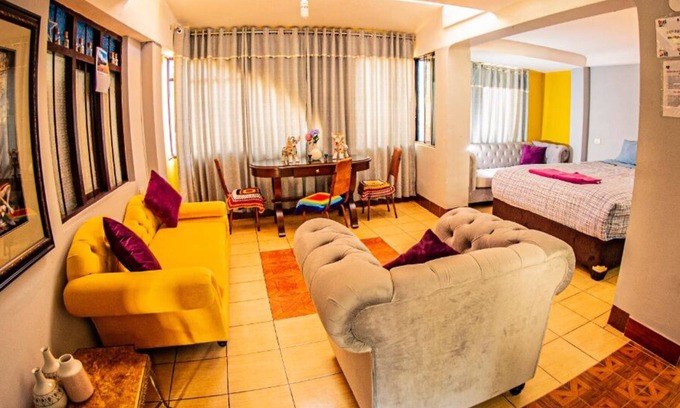 Urubamba House | Bull House