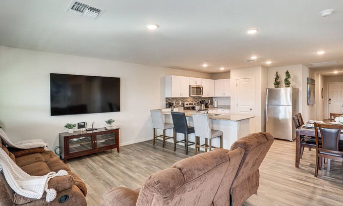 Bullhead City House | Bullhead City Home w/Mtn View, By Colorado River