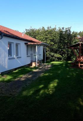 Crawinkel Apartment | Bungalow 1 - 4-Raum-Wohnung mit Küche und 2 WC Duschen in Ohrdruf-Crawinkel