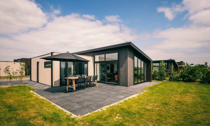 Herkingen House | Bungalow in Herkingen between nature reserve
