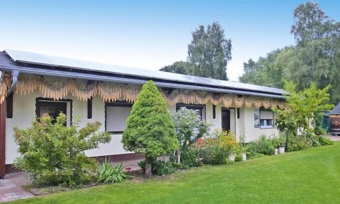 Lubben House | Bungalow in Lübben with a terrace