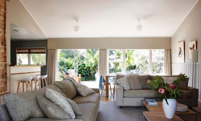 Pataua Cottage | Bungalow in Paradise - Tahi