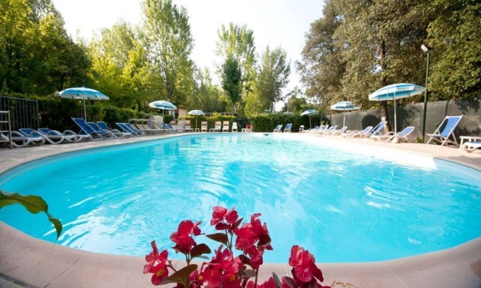 Viareggio House | Bungalow for 5 people in the campsite.