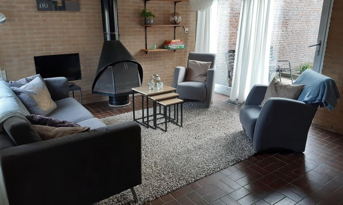 Noordwijkerhout House | Bungalow on vacation park near the beach Noordwijk