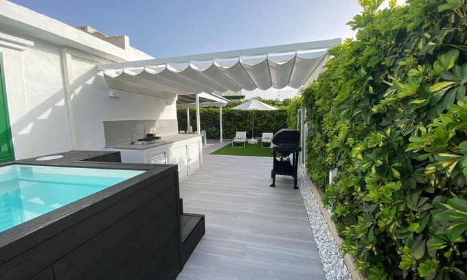 Maspalomas House | Bungalow with private Garden