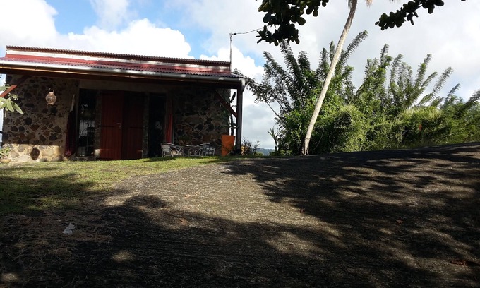 Riviere-Salee House | Bungalow "Ylang Ylang" surrounded by nature