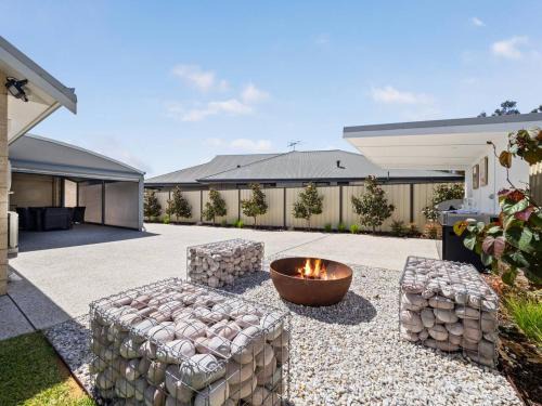 Quindalup House | Buone Vacanze - Alfresco Living & Coastal Adventures