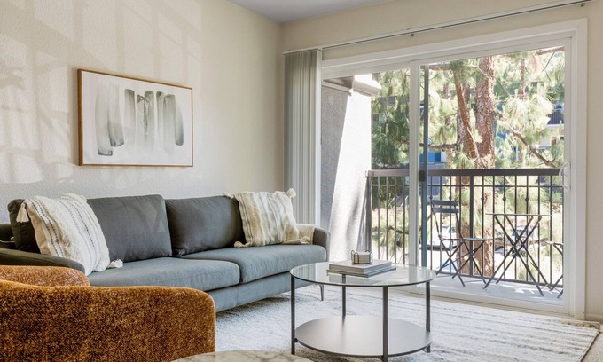 Los Angeles Apartment | Burbank 1BR w/W/D, Pool & Gym, nr WF & TJ