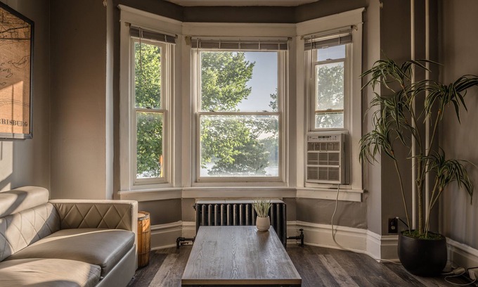 Harrisburg - Hershey Apartment | BurgBnB Riverfront