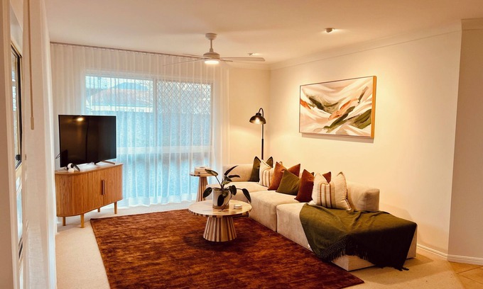 Burleigh Heads House | Burleigh Heads Home away from Home.