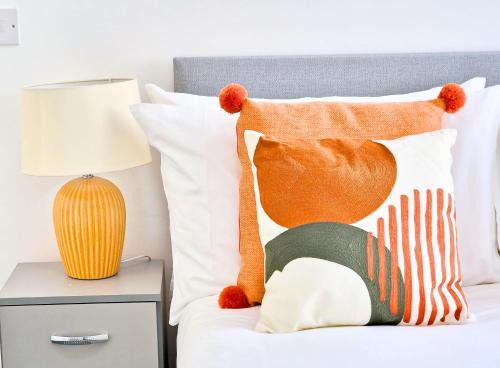 Burnley House | Burnley Terraced House by BEVOLVE - Free Parking 3