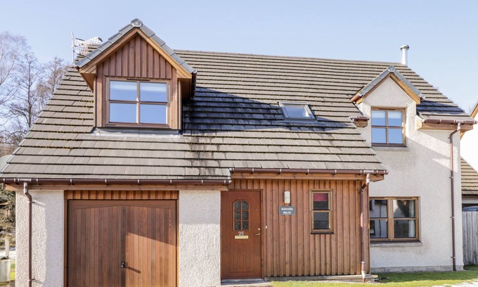 Aviemore Cottage | Burnside House