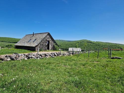 Laguiole House | Buron de Léon, en plein cœur de l Aubrac