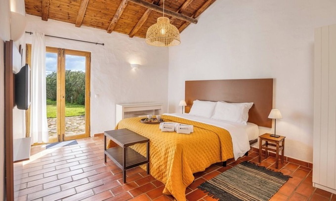 Portimao House | Burro Ville - Serene Houses w/Pool