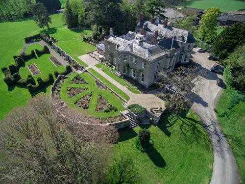 Leominster House | Burton Court