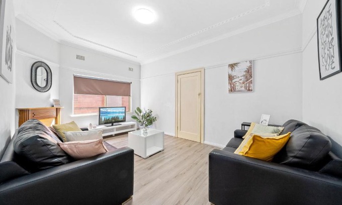 Burwood Apartment | Burwood Newly Renovated 2 Bedroom Apartment