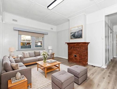 Burwood House | Burwood Quiet Central Stay