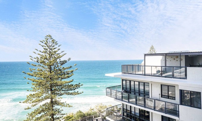 Coolum Beach Apartment | By The Beach - Clubb Coolum Beachside Resort