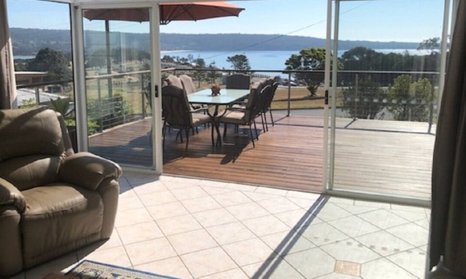 Eden House | By The Sea - 4 bedroom pet friendly home - 5+ nights
