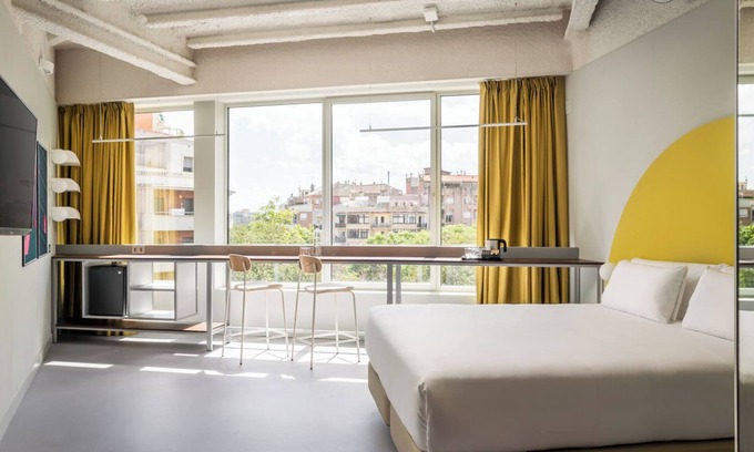 El Guinardo Hotel | BYPILLOW Flamant
