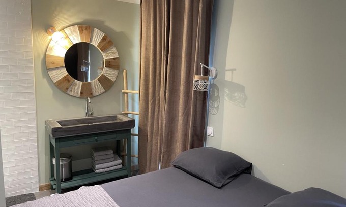 Capestang Apartment | Côté Nuit