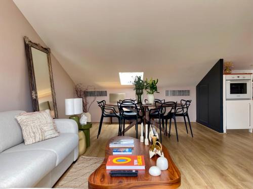 Saint-Tropez City Centre Apartment | Cœur de Saint-Tropez - 2 chambres - Terrasse - Parking