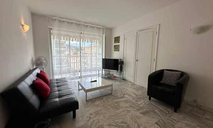 Carnot Apartment | C062 Appart fonctionne Proche du centre Cannes