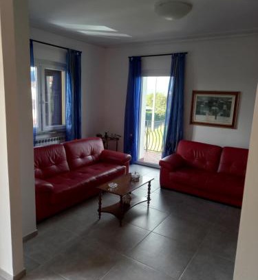 Castelnuovo Magra Apartment | Ca' LUCIANO Cinque Terre, wifi, aria condizionata