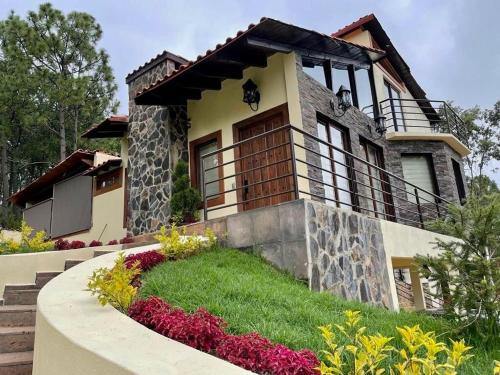 Mazamitla Cabin | Cabaña de lujo en el Bosque
