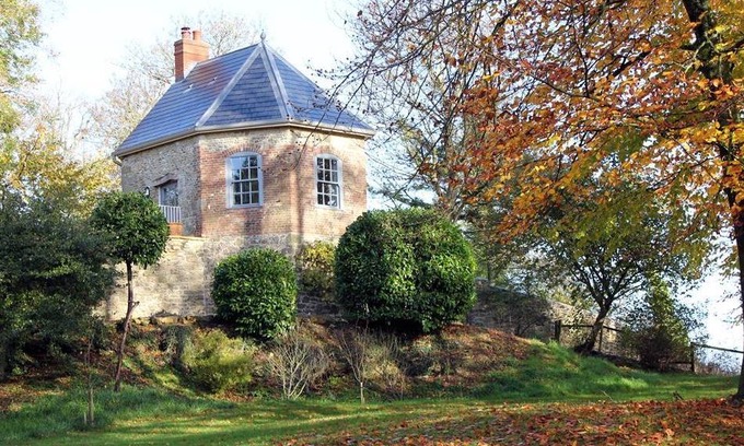Corton Cottage | Cabin ∙ 1 bedroom ∙ 2 guests