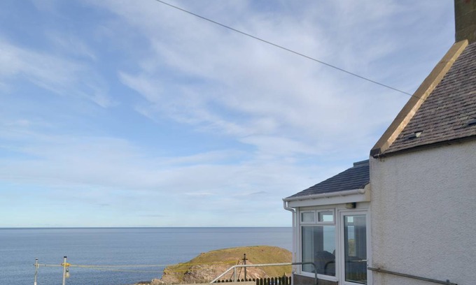 Buckie Cottage | Cabin ∙ 3 bedrooms ∙ 6 guests