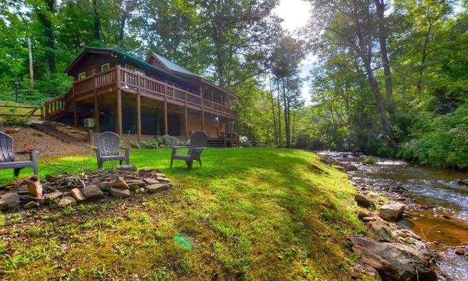 Sylva House | Cabin on the Creek 1117