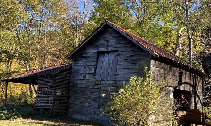 Micaville Other | Cabin on the River, Fire Pit, Grill, Great Wi-Fi, Private, Swimming, Mtn Vistas